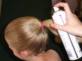 how to make ballet hair bun step1